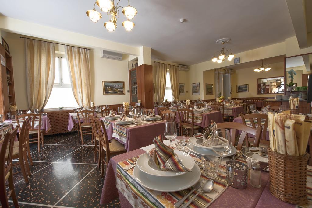 Hotel Bristol Lavagna Exterior photo